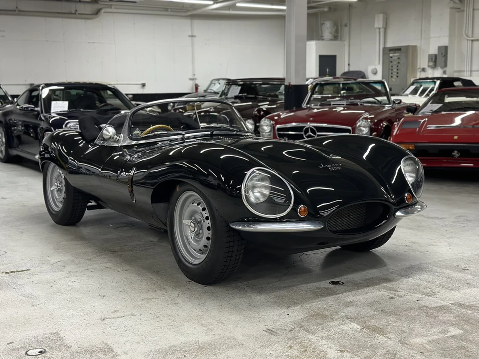 Jaguar Replica - Image 11 of 31