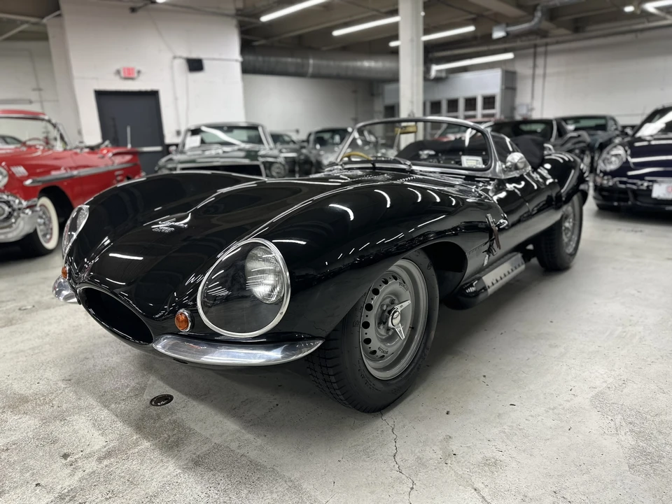 Jaguar Replica - Image 9 of 31
