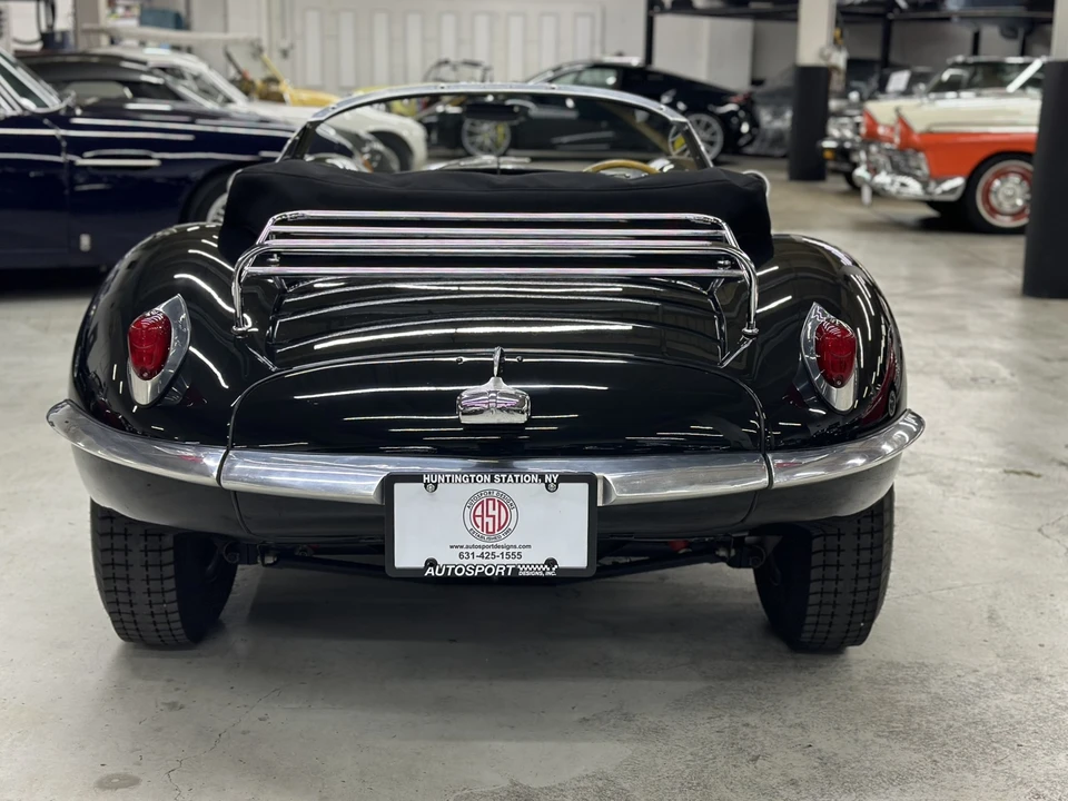 Jaguar Replica - Image 14 of 31