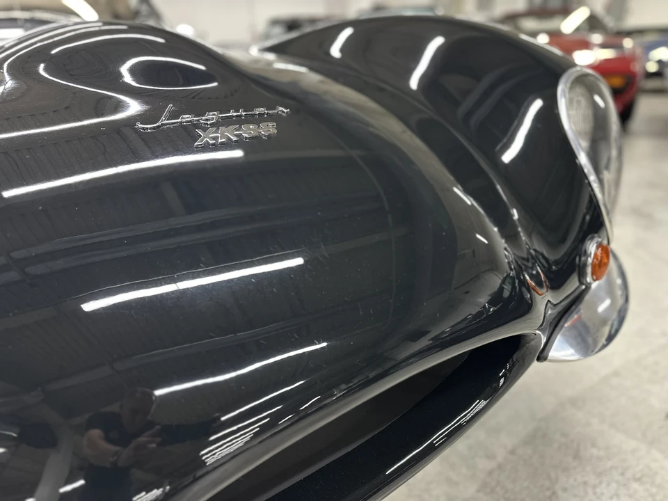 Jaguar Replica - Image 24 of 31