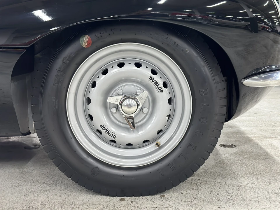 Jaguar Replica - Image 31 of 31