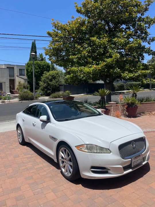 2013 Jaguar X351 XJ - Image 6 of 12