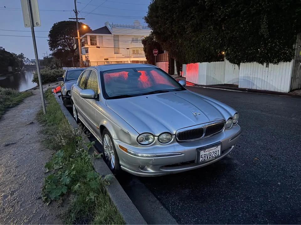 Jaguar X-Type - Image 2 of 5