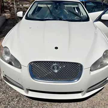 2010 Jaguar XF