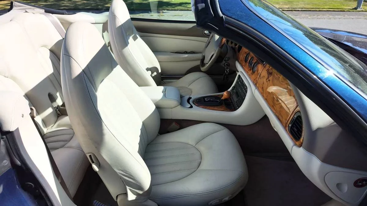 2000 Jaguar X100 XK8 - Image 15 of 18