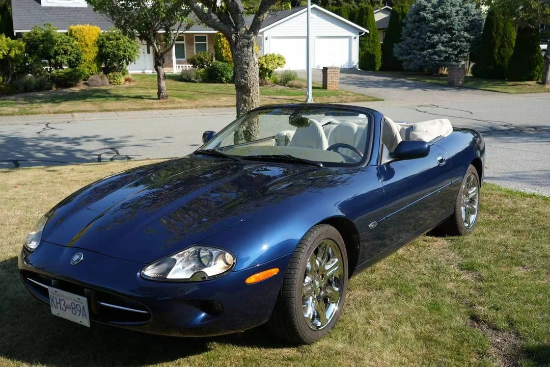 2000 Jaguar X100 XK8 - Image 4 of 18