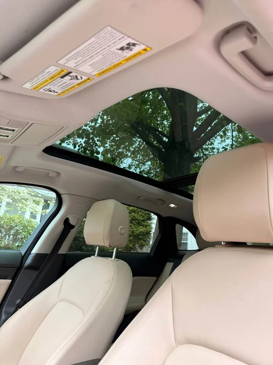Jaguar F-Pace - Image 9 of 10