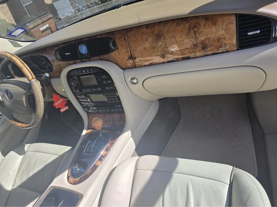 Jaguar X308 XJ - Image 9 of 10