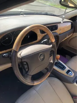 Jaguar S-Type - Image 3 of 4