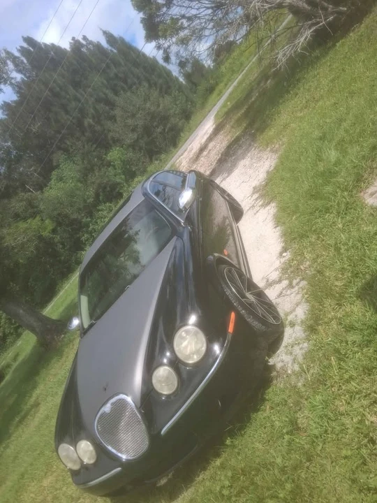 Jaguar S-Type 2nd Gen - Image 2 of 7