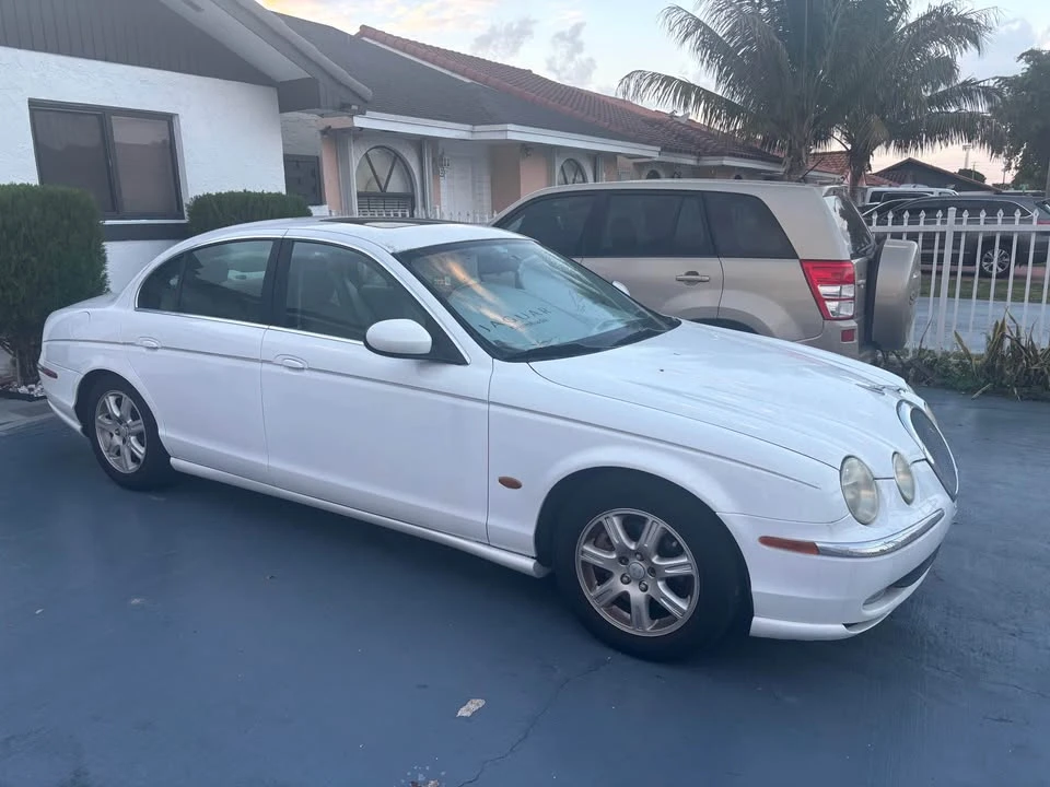 2003 Jaguar S-Type 2nd Gen - Image 3 of 8