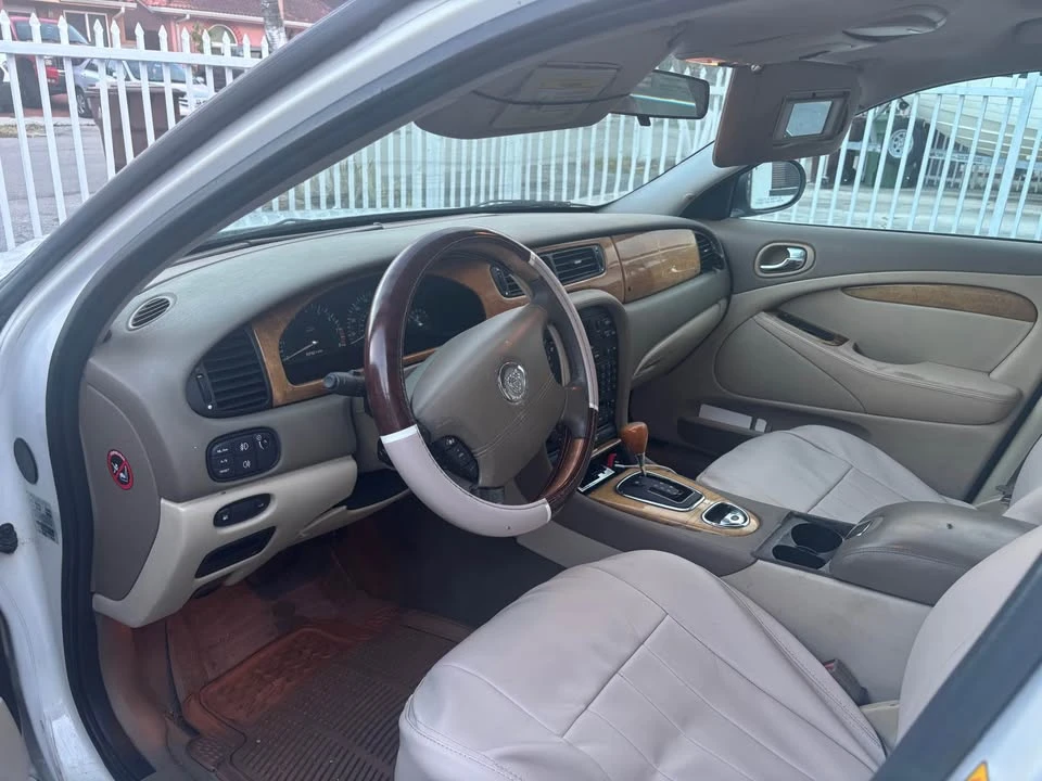 2003 Jaguar S-Type 2nd Gen - Image 5 of 8