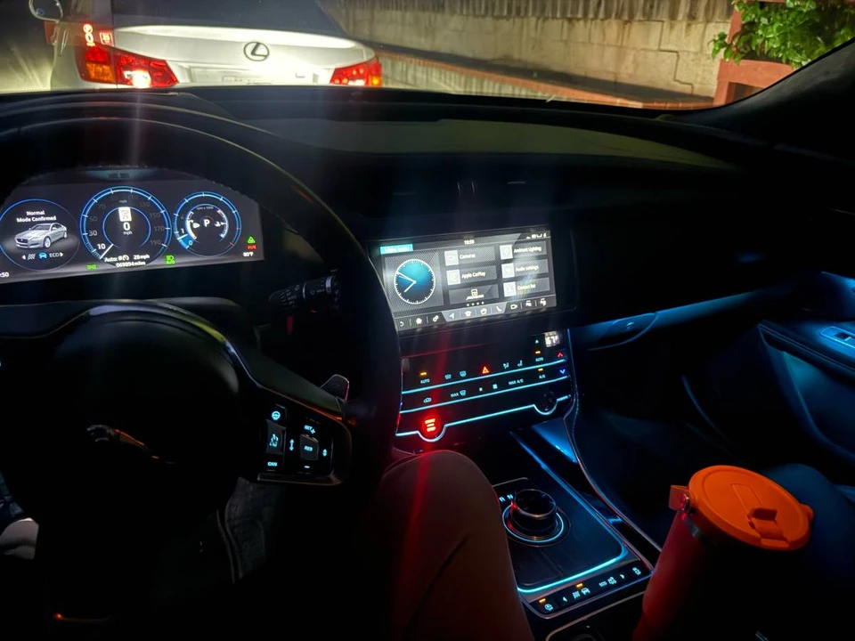 2018 Jaguar X260 XF - Image 5 of 10