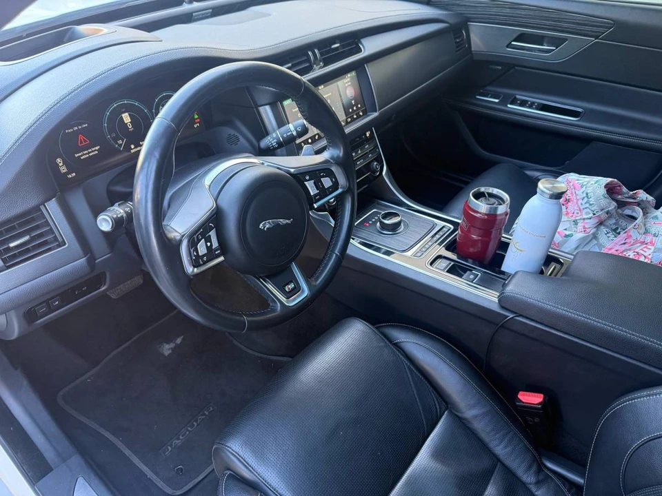 2018 Jaguar X260 XF - Image 8 of 10