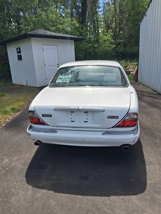 2000 Jaguar X308 XJ - Image 4 of 7