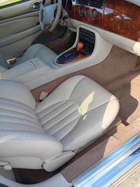 1997 Jaguar X100 XK8 - Image 9 of 10