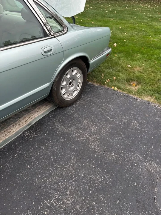 2003 Jaguar X308 XJ - Image 9 of 11