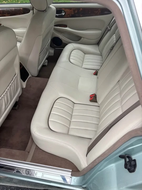 2003 Jaguar X308 XJ - Image 10 of 11