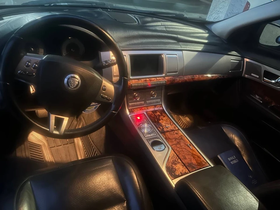2009 Jaguar X250 XFR - Image 6 of 14