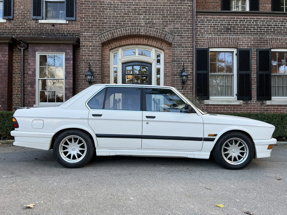 1987 BMW E28 5 Series - Image 10 of 31
