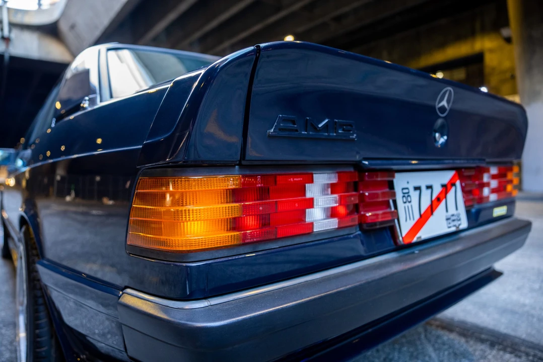 1987 Mercedes-Benz 190E - Image 22 of 31
