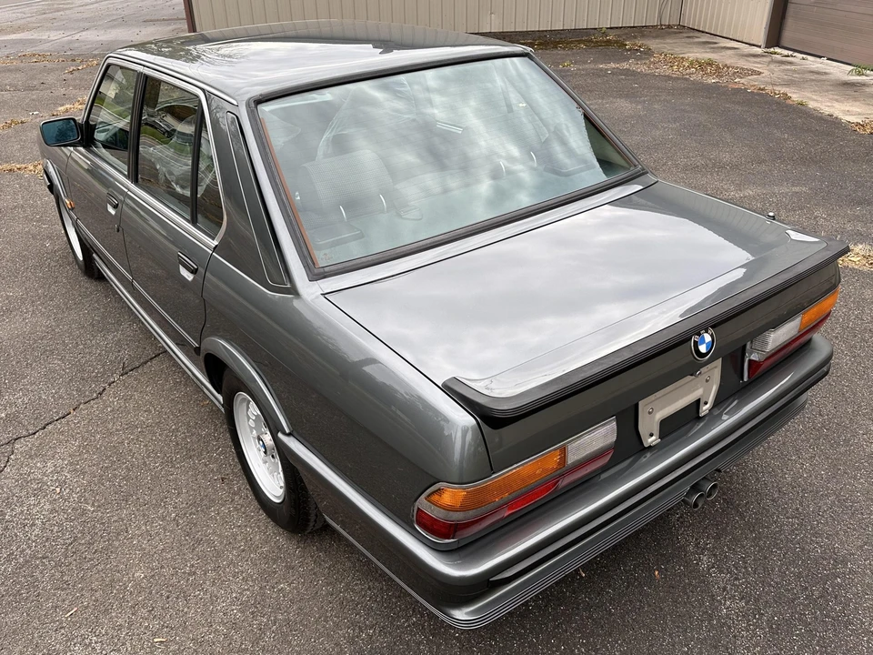 1988 BMW E28 5 Series - Image 10 of 31
