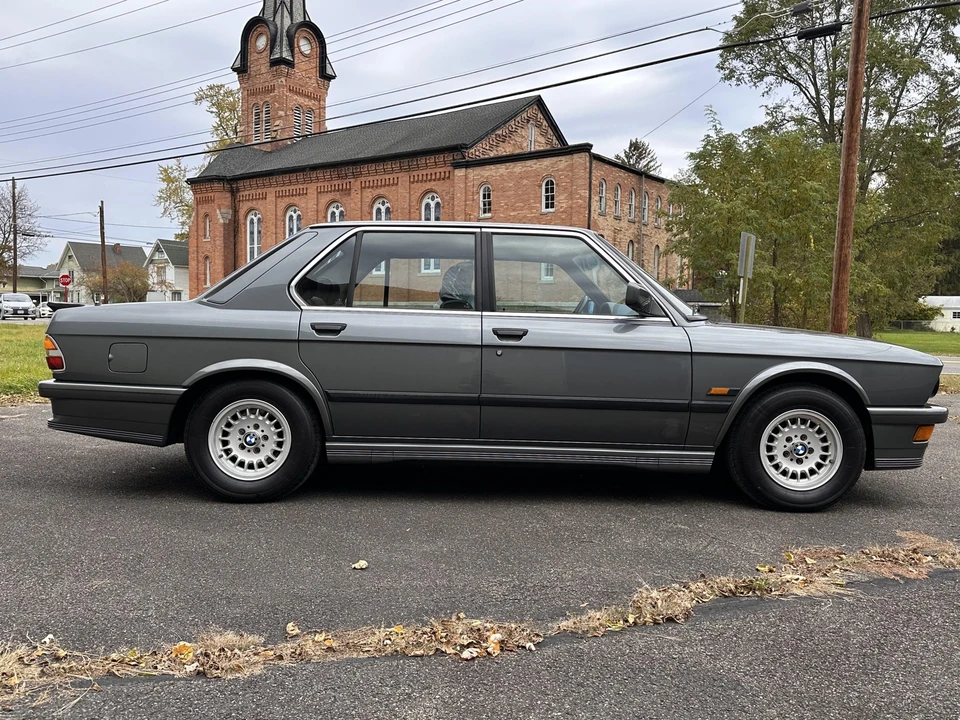 1988 BMW E28 5 Series - Image 18 of 31