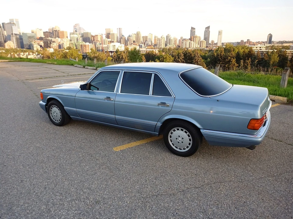 1988 Mercedes-Benz W126 S-Class Sedan - Image 12 of 31