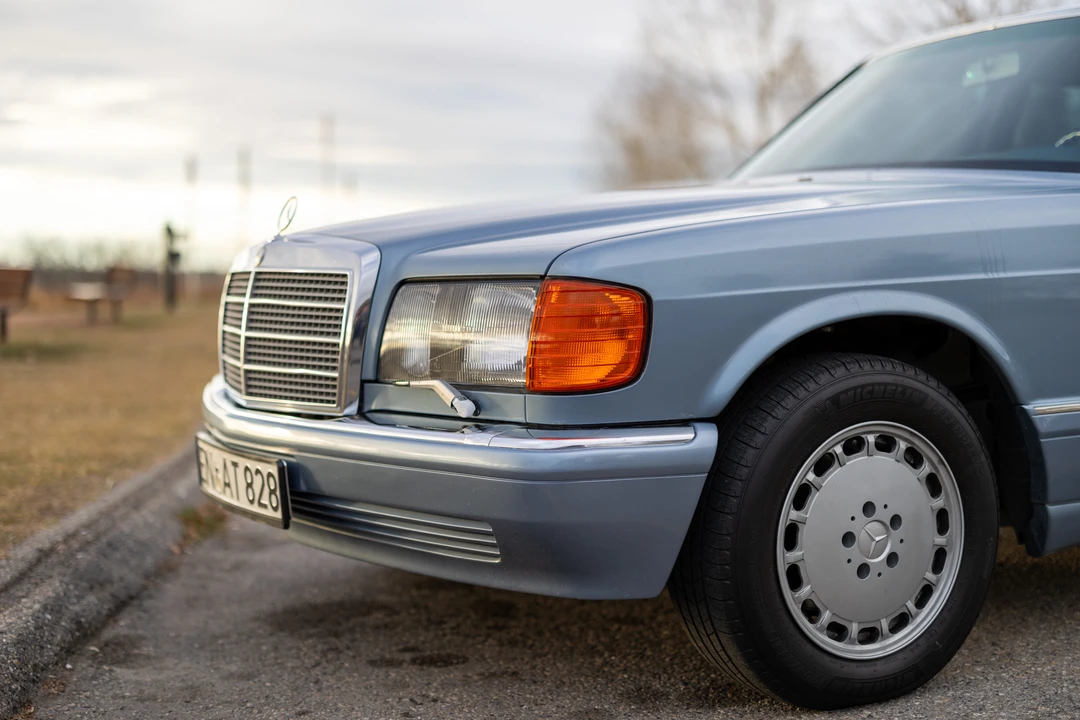 1988 Mercedes-Benz W126 S-Class Sedan - Image 30 of 31