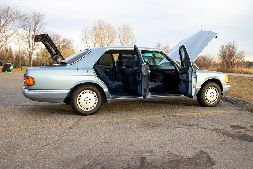 1988 Mercedes-Benz W126 S-Class Sedan - Image 28 of 31