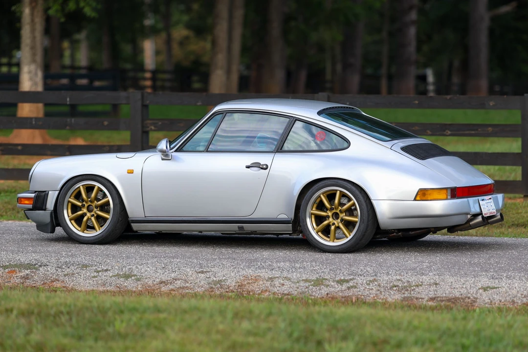 1988 Porsche 911 Carrera 3.2 - Image 10 of 31