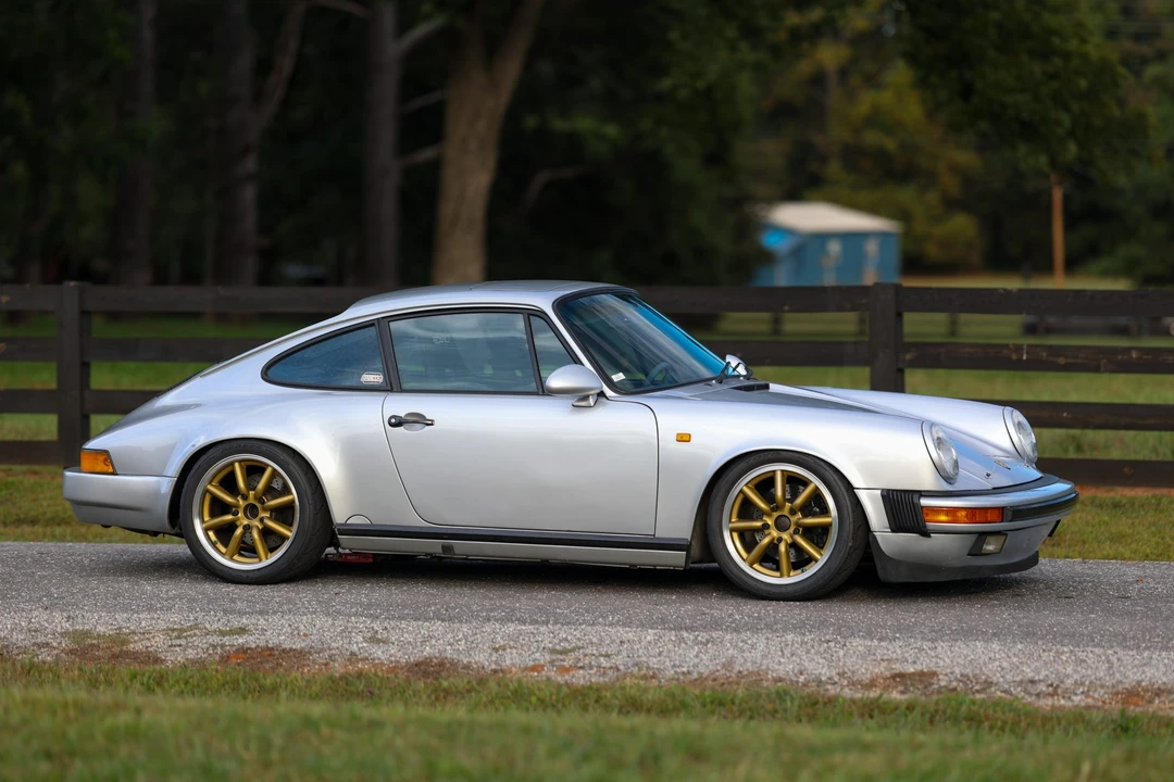 1988 Porsche 911 Carrera 3.2 - Image 28 of 31