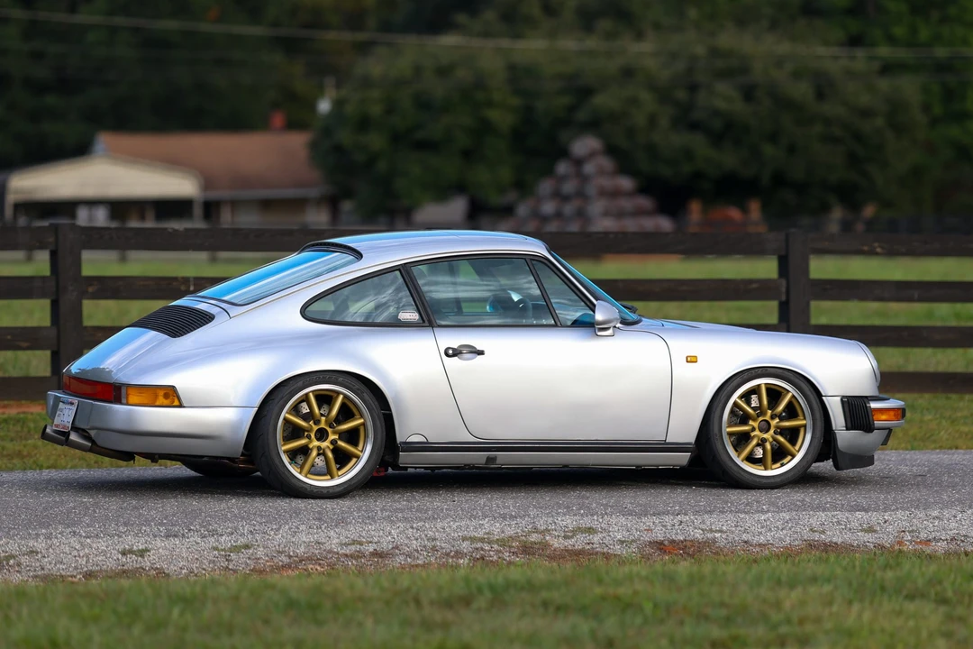 1988 Porsche 911 Carrera 3.2 - Image 24 of 31