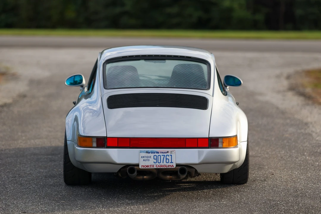 1988 Porsche 911 Carrera 3.2 - Image 17 of 31