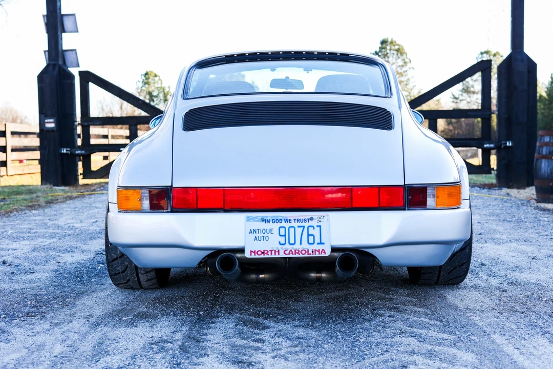 1988 Porsche 911 Carrera 3.2 - Image 18 of 31