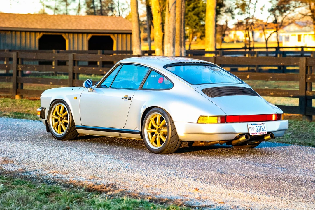 1988 Porsche 911 Carrera 3.2 - Image 17 of 31