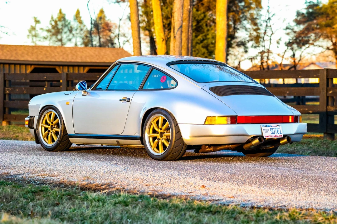 1988 Porsche 911 Carrera 3.2 - Image 16 of 31