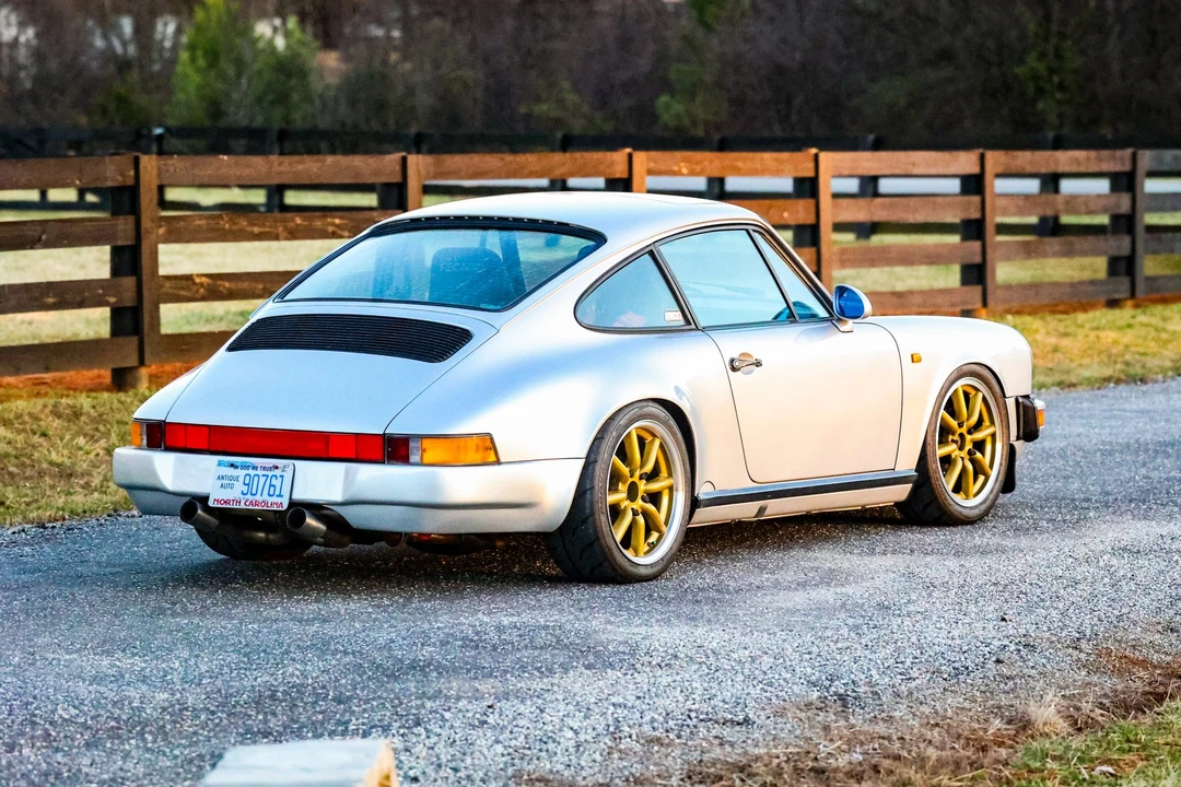 1988 Porsche 911 Carrera 3.2 - Image 25 of 31