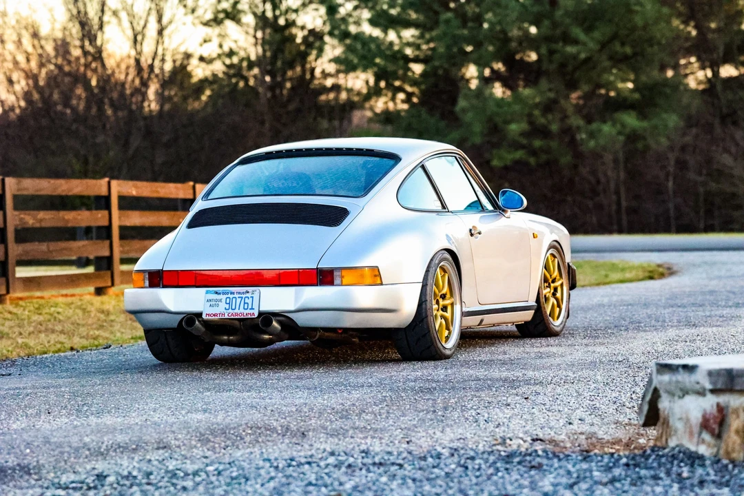 1988 Porsche 911 Carrera 3.2 - Image 23 of 31