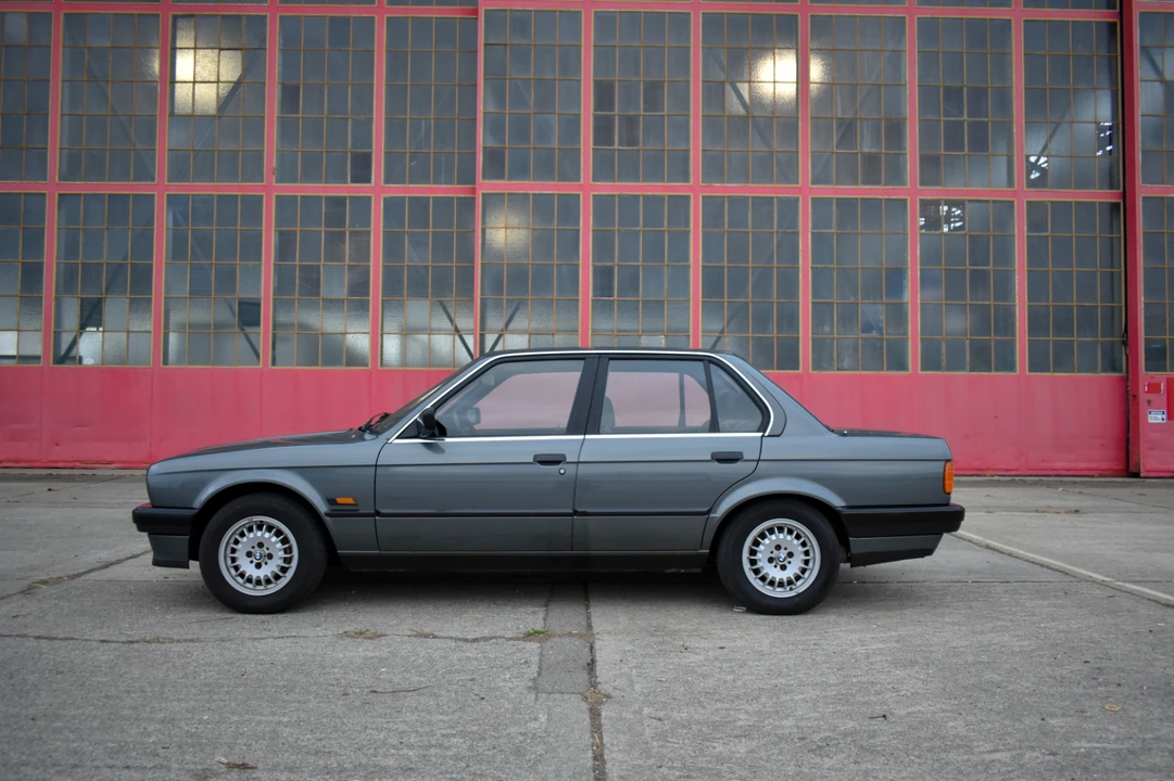 1990 BMW E30 3 Series - Image 8 of 31