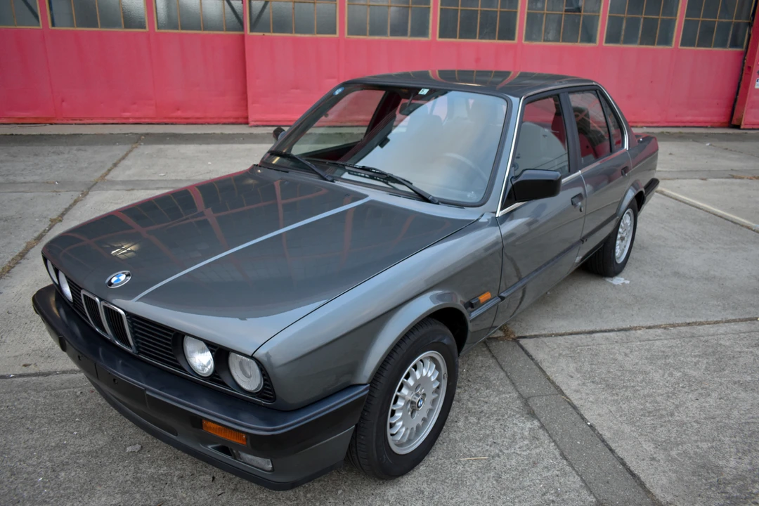 1990 BMW E30 3 Series - Image 13 of 31