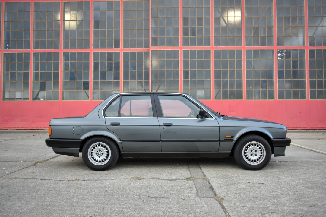 1990 BMW E30 3 Series - Image 27 of 31