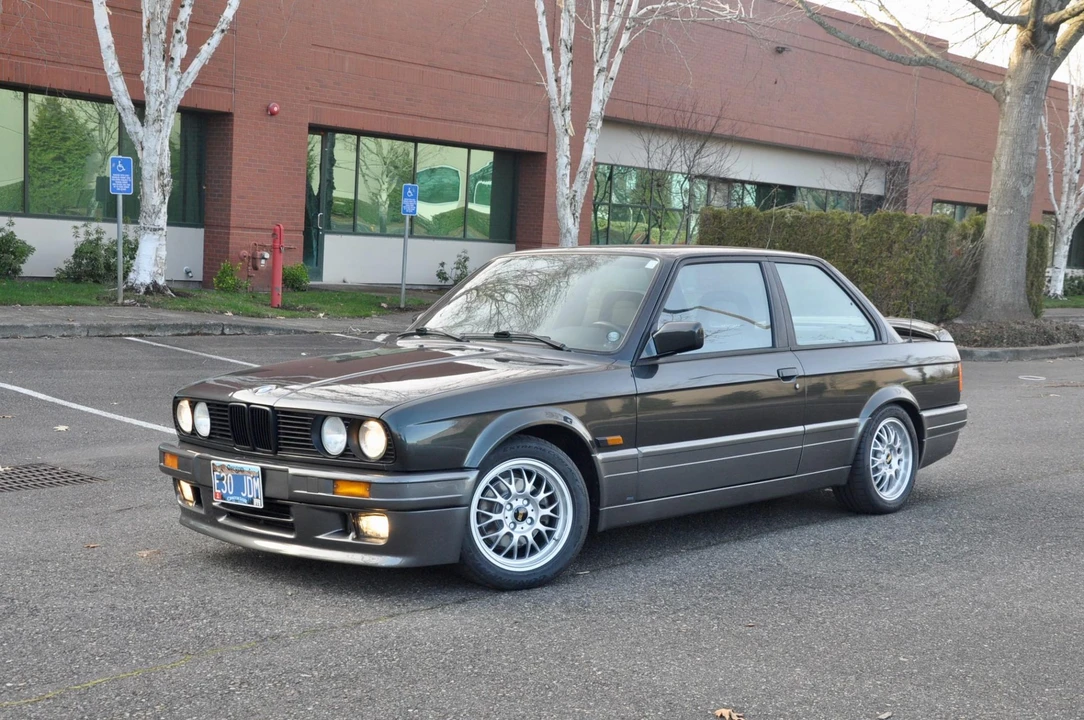 1990 BMW E30 3 Series - Image 3 of 31