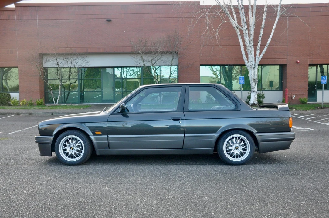 1990 BMW E30 3 Series - Image 17 of 31