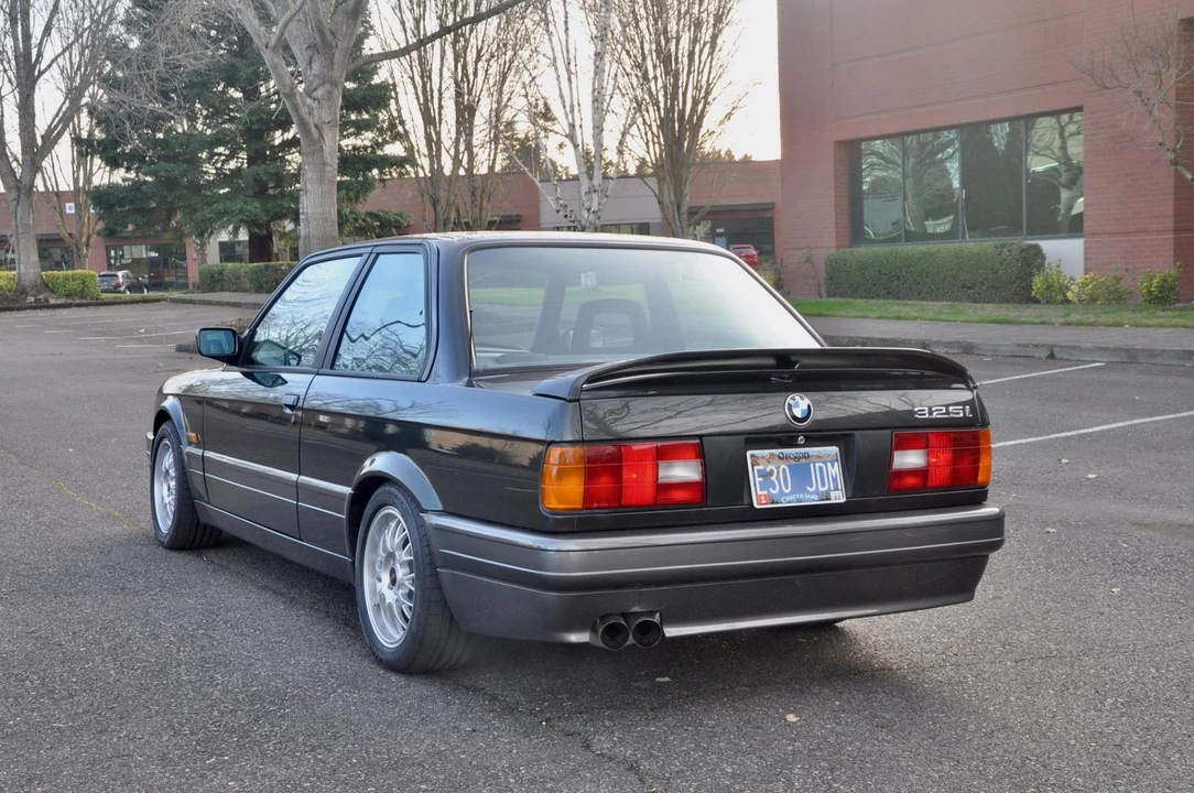1990 BMW E30 3 Series - Image 15 of 31