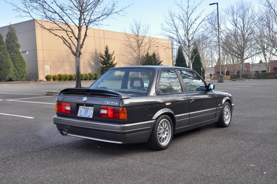 1990 BMW E30 3 Series - Image 13 of 31