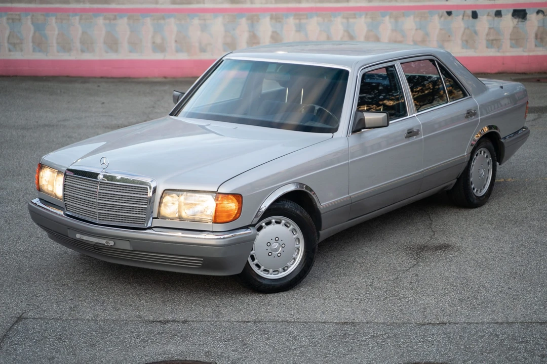 1990 Mercedes-Benz W126 S-Class Sedan - Image 8 of 31