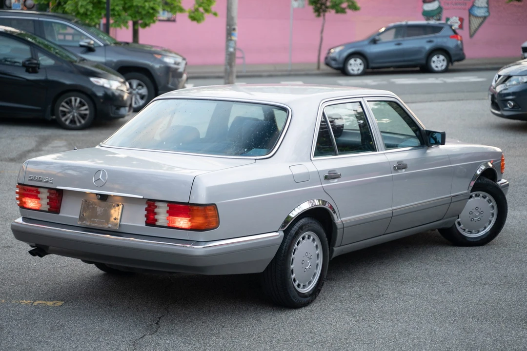 1990 Mercedes-Benz W126 S-Class Sedan - Image 23 of 31