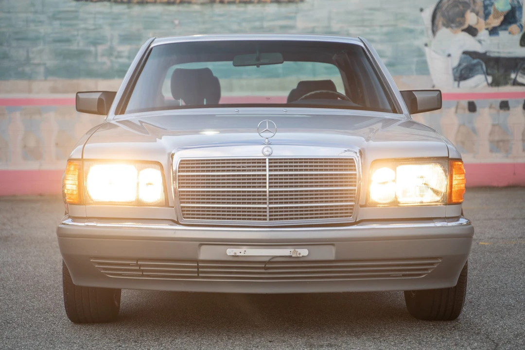 1990 Mercedes-Benz W126 S-Class Sedan - Image 13 of 31