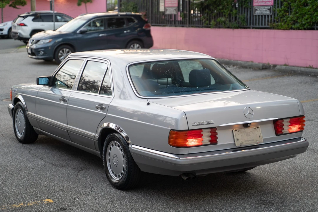1990 Mercedes-Benz W126 S-Class Sedan - Image 30 of 31